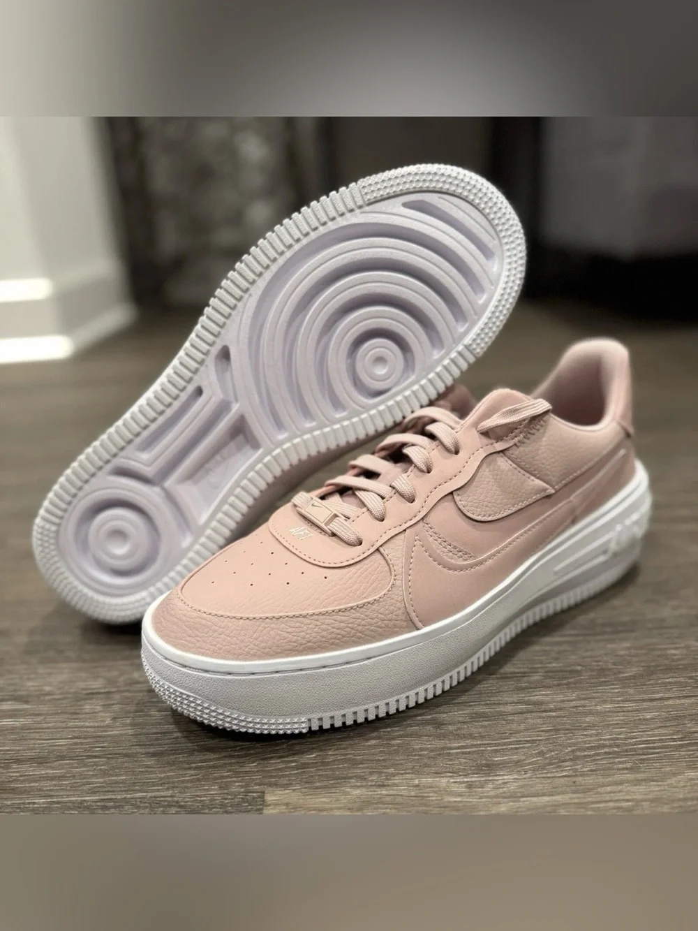 Nike women’s air